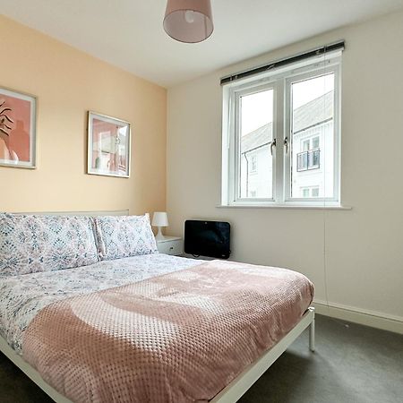 Luxury 2 Bedroom City Centre Apartment - Secure Parking - Amazing Location! Canterbury Buitenkant foto